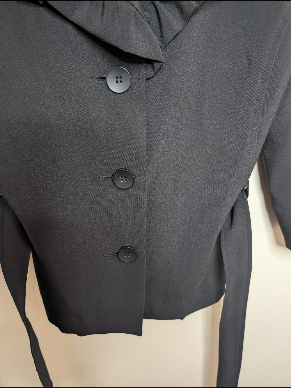 T. Milano Stretch Black Cropped Jacket Size 18 Ruffle Collar Tie Belt